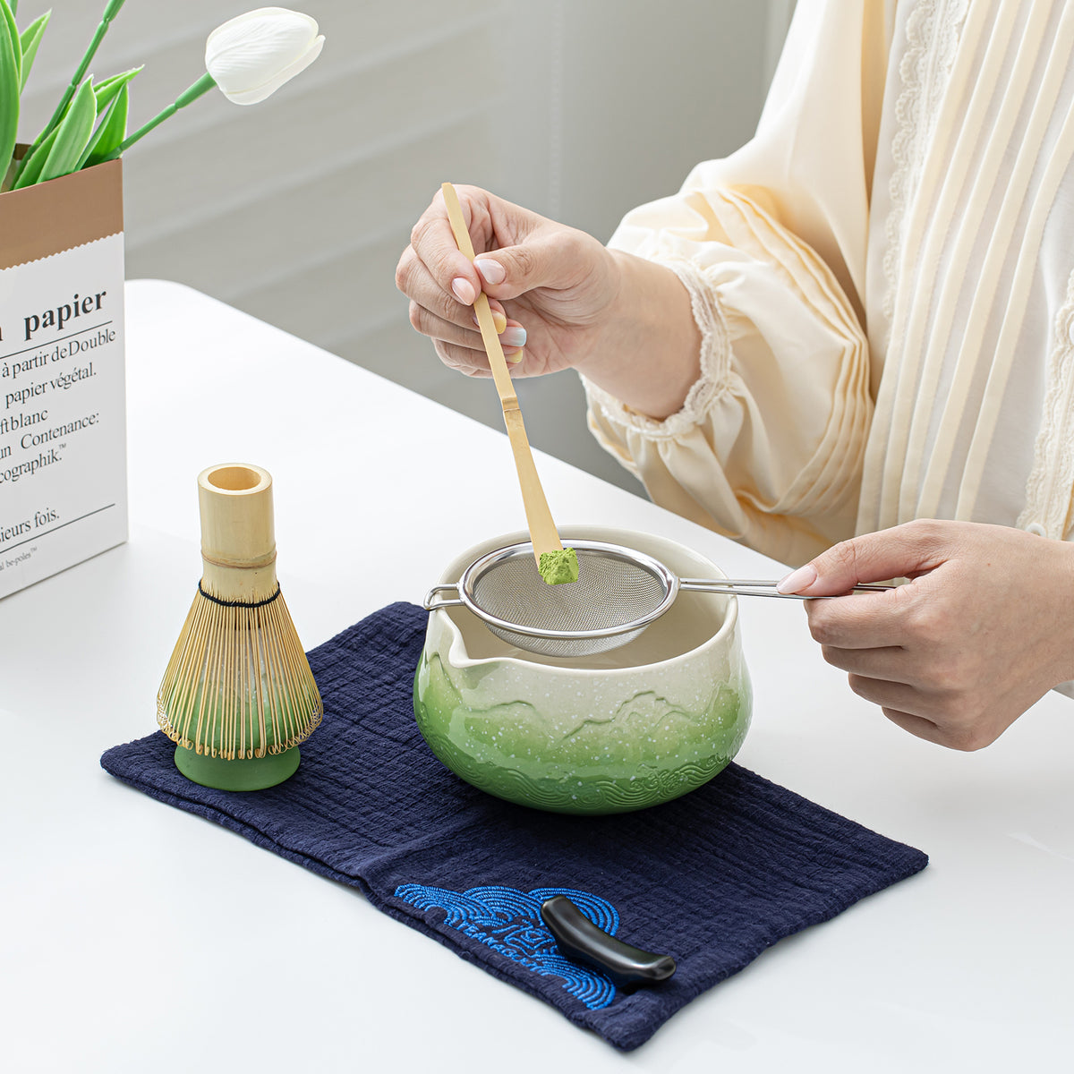 Snow Mountain Green Matcha Bowl with Spout