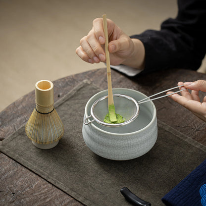 Weiße Web Matcha-Schale