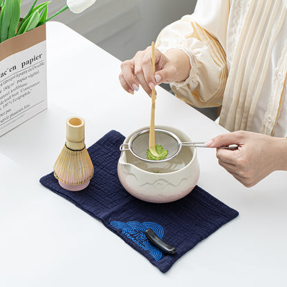 Snow Mountain Pink Matcha-Schale mit Ausgießer