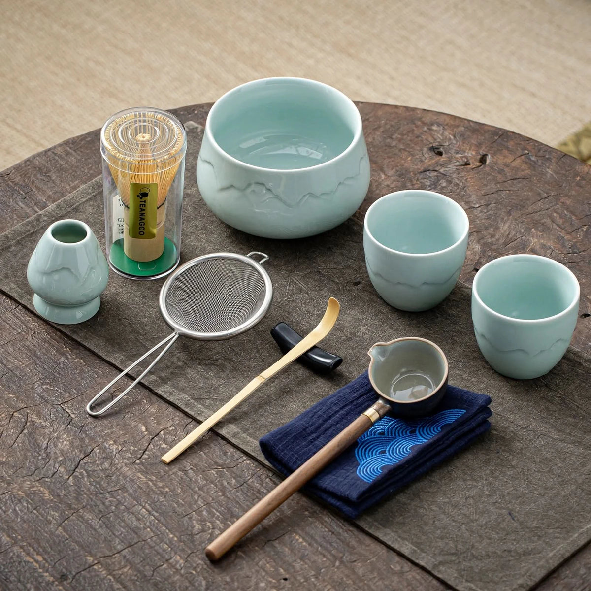 Cuenco redondo de jade con paisaje para compartir juego de matcha 
