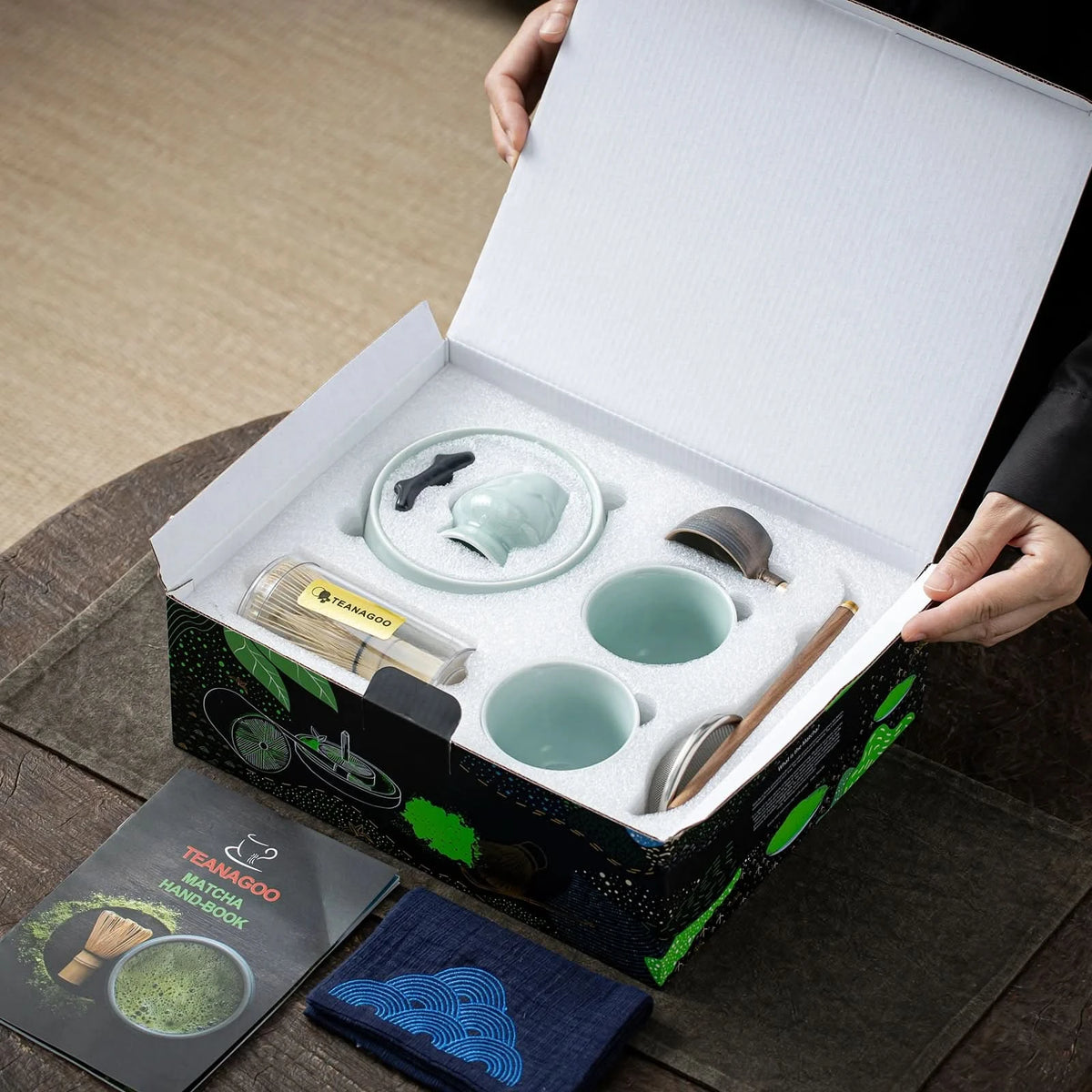 Cuenco redondo de jade con paisaje para compartir juego de matcha 