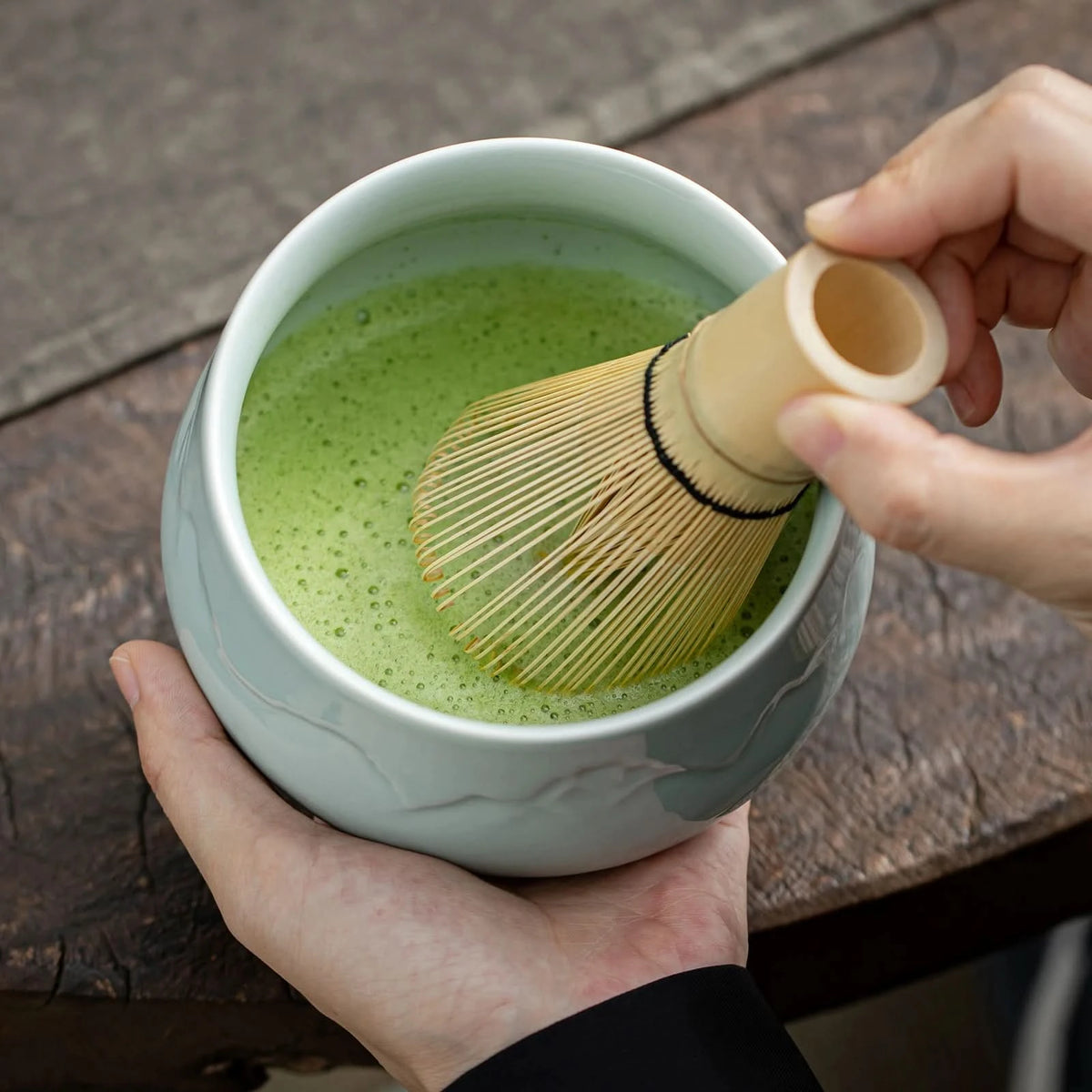 Cuenco redondo de jade con paisaje para compartir juego de matcha 