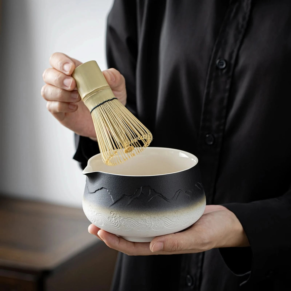 Matcha Set-Sharing Set Landscape Black White Pointy Bowl