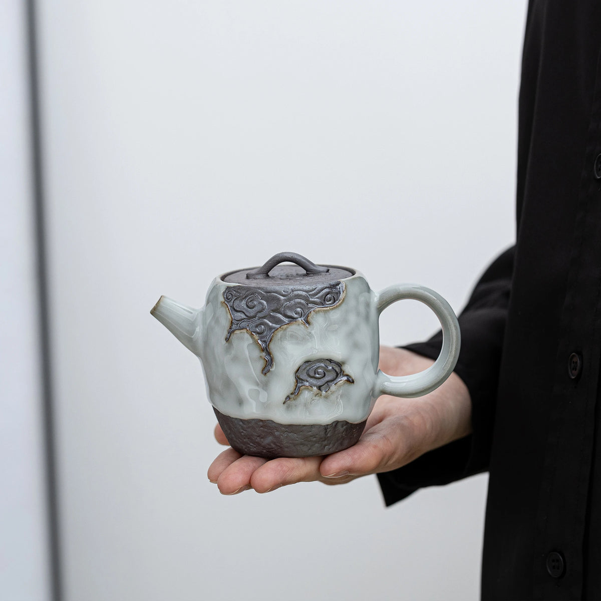 Auspicious Cloud ZEN Teekanne mit Perlglanzglasur, 190 ml